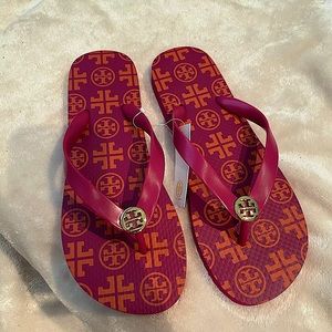 NWT Tory Burch Flip Flop Sandals